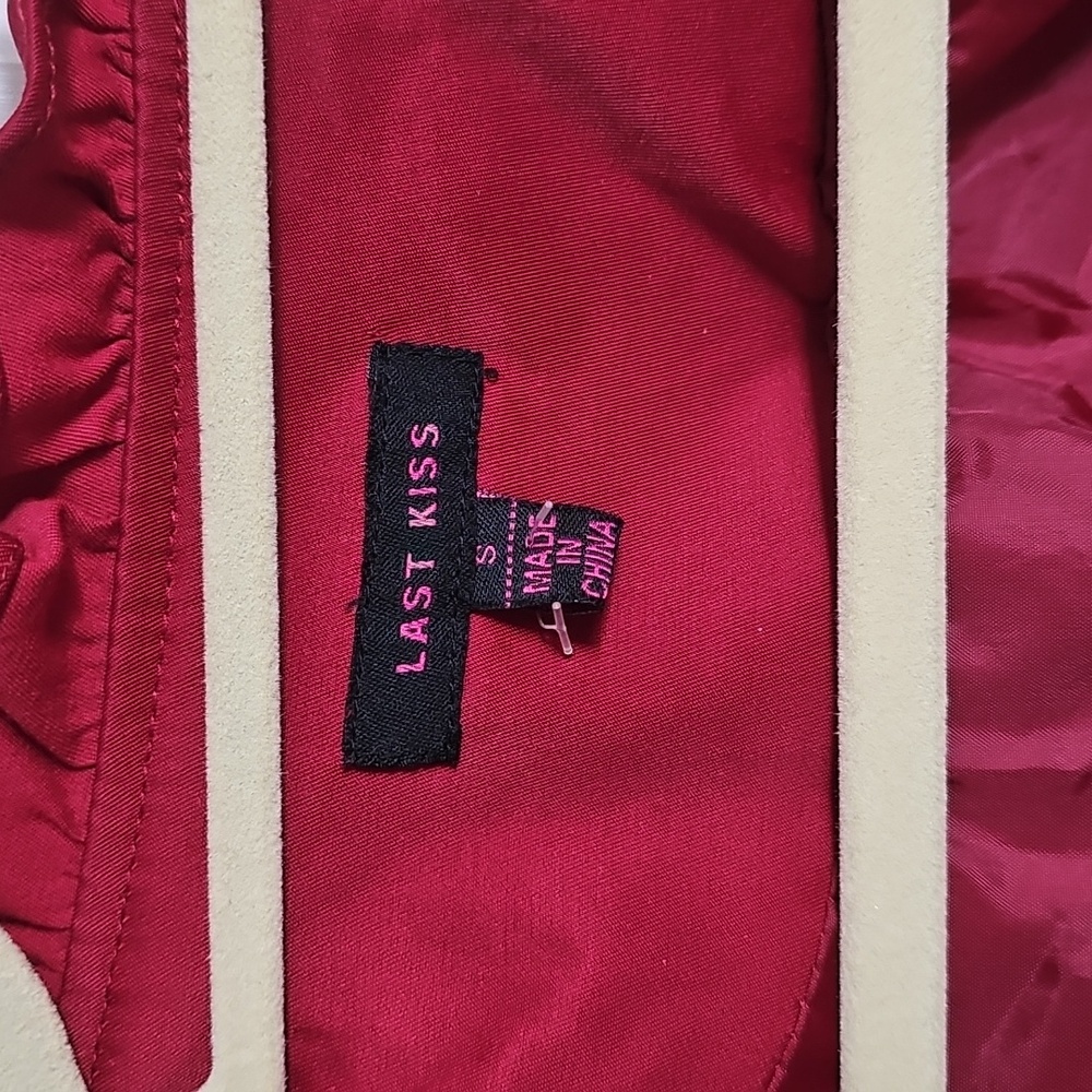 Last Kiss Red Jacket with ruffle edge - Picture 4 of 8